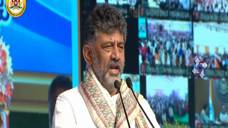 ಸಿಎಂ ಡಿಕೆಶಿ ಕನಸಿನ ʻಪ್ರಜಾಸೇವಾ ಇಲಾಖೆʼ ಲೋಕಾರ್ಪಣೆ - ಜ್ಯೋತಿ ಬೆಳಗಿಸಿ ಕಾರ್ಯಕ್ರಮಕ್ಕೆ ಚಾಲನೆ 10 DK Shivakumar 3 1