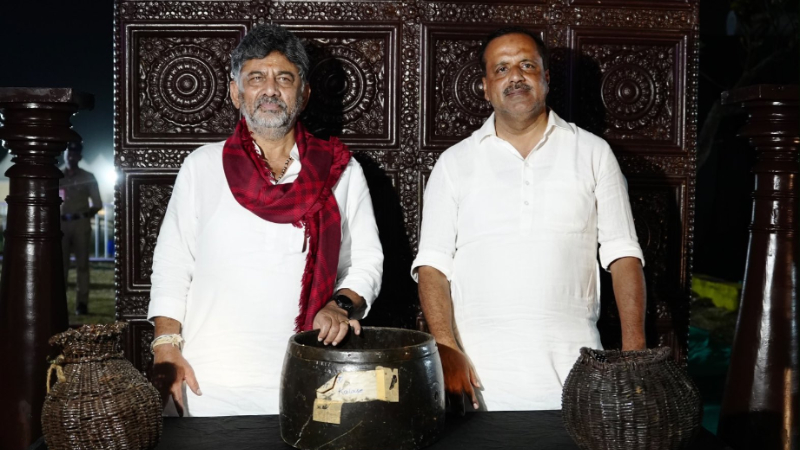 DK Shivakumar and UT Khader