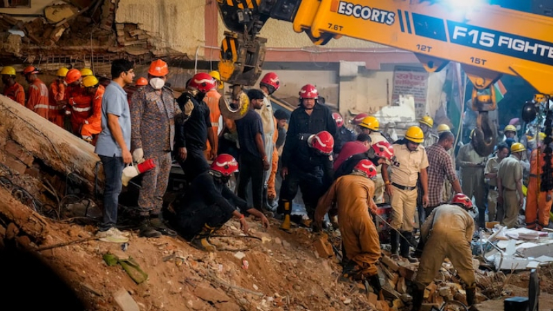 Delhi 5 Storey Building Collapse In Satya Niketan