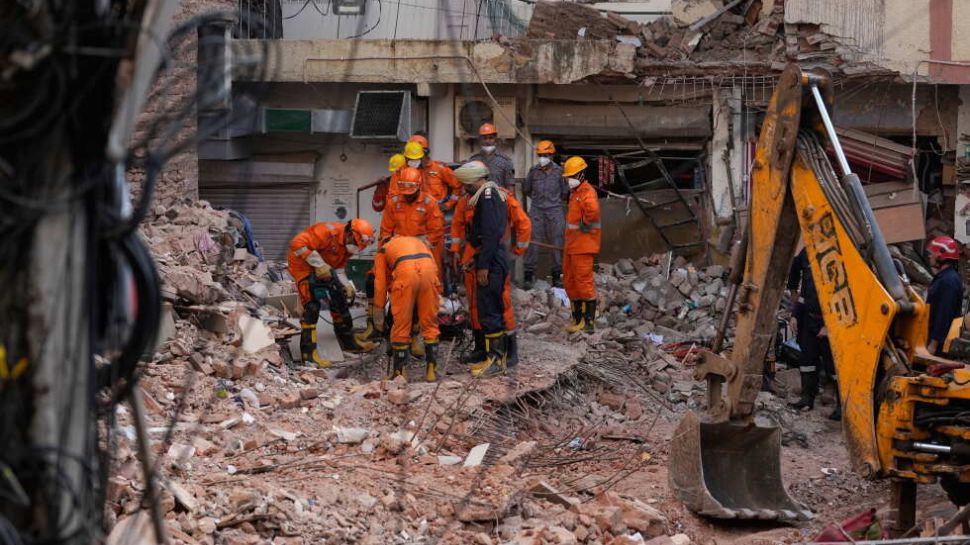 Delhi Building collapse 1