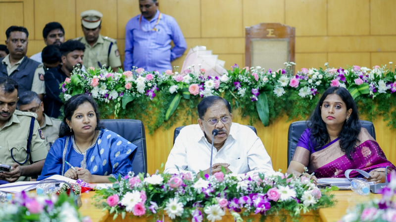 G Parameshwar Tumakuru Dasara