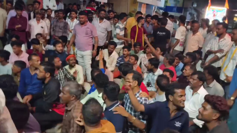 Ganesh Immersion Route Standoff in Savanur Idols Brought Back to Temple as Youth Group Adamant on Rajabeedi Path 1