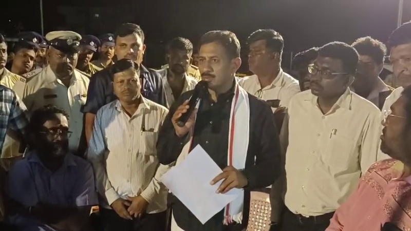 ಬೇಕೋ, ಬೇಡವೋ ರಾಜ್ಯದಲ್ಲಿ ಗ್ಯಾರಂಟಿ ಕೊಟ್ಟಿದ್ದೇವೆ, ಗ್ಯಾರಂಟಿ ಇಲ್ಲದಿದ್ದರೆ ಸಮಸ್ಯೆ ಆಗುತ್ತಿರಲಿಲ್ಲ: ಹೆಚ್‌ಸಿ ಬಾಲಕೃಷ್ಣ