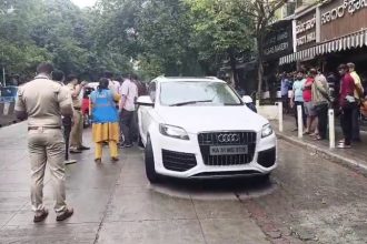 Koramangala Dead Body Found In Laxury Car