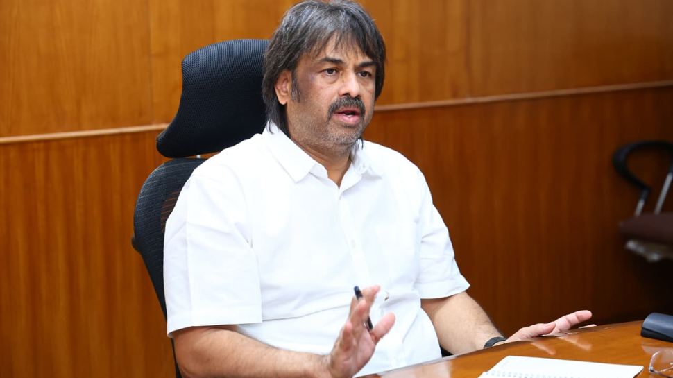 SIR ಕರ್ತವ್ಯದಿಂದ ಶಿಕ್ಷಕರನ್ನು ಮುಕ್ತಗೊಳಿಸಿ, ಚುನಾವಣಾ ಆಯೋಗಕ್ಕೆ ಮಾನವೀಯತೆಯೇ ಇಲ್ಲ: ಮಧು ಬಂಗಾರಪ್ಪ