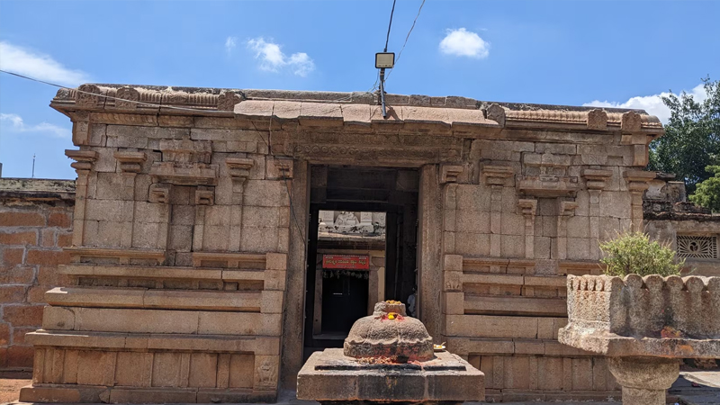 ಗತಕಾಲದ ವೈಭವಕ್ಕೆ ಸಾಕ್ಷಿ: ಮಾರೇಹಳ್ಳಿಯ ಲಕ್ಷ್ಮೀ ನರಸಿಂಹ ದೇಗುಲದ ಇತಿಹಾಸದ ಹೆಜ್ಜೆಗುರುತು! 13 Marehalli Shri Lakshmi Narasimha Swamy Temple 3