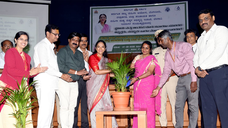ಕೆಲಸದ ಸ್ಥಳದಲ್ಲಿ ಮಹಿಳೆಯರಿಗೆ ಲೈಂಗಿಕ ಕಿರುಕುಳದಿಂದ ಮುಕ್ತವಾದ ವಾತಾವರಣ ಕಲ್ಪಿಸಬೇಕು: ನಾಗಲಕ್ಷ್ಮಿ ಚೌಧರಿ 10 Nagalakshmi Choudhary 2