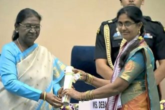 National Teacher Award presented to Hosanagara teacher Ratnakumari