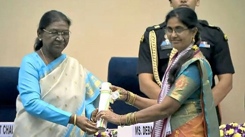 National Teacher Award presented to Hosanagara teacher Ratnakumari