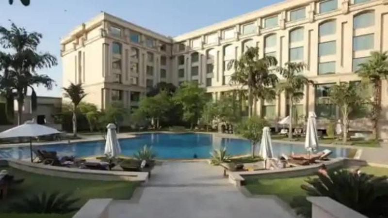 Pilot found Dead in Delhi Five star hotel