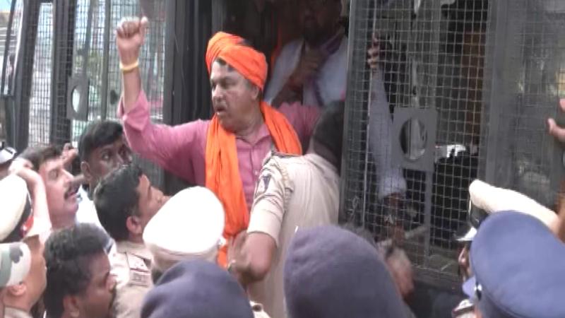 T Narsipura Ganesha Row R Ashoka Yaduveer Pratap Simha and Other BJP Leaders Detained