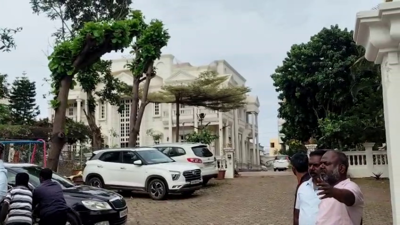 Watchman Suicide At JDS Leader Andanappa House