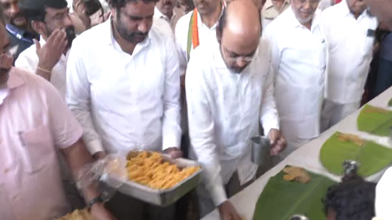 ದಸರಾ ಆರಂಭದಲ್ಲೇ ಭಿನ್ನಮತ ಸ್ಫೋಟ; ಸಚಿವ ಯತೀಂದ್ರ ವಿರುದ್ಧ ತನ್ವೀರ್ ಸೇಠ್ ಬಹಿರಂಗ ಅಸಮಾಧಾನ! 10 Yathindra