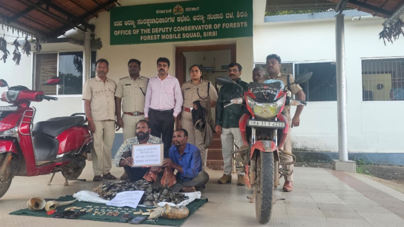 leopard and tiger claws karwar