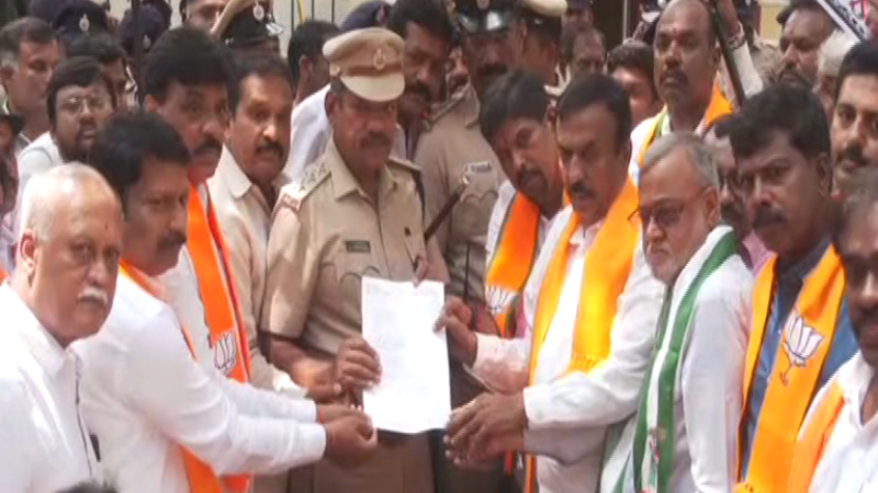 ಜಯನಗರ ಪೊಲೀಸ್ ಠಾಣೆಗೆ ಬಿಜೆಪಿ-ಜೆಡಿಎಸ್ ಮೈತ್ರಿಕೂಟದ ಭೇಟಿ