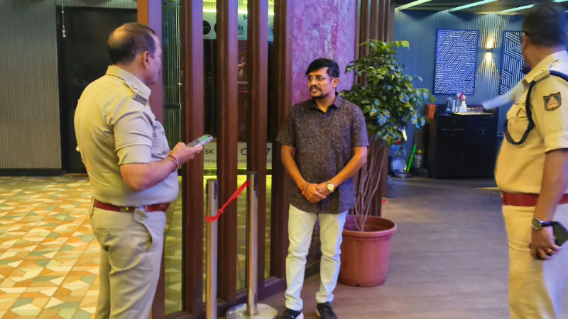 ಬೆಳಗಾವಿಯಲ್ಲಿ ಖಾಕಿ ಘರ್ಜನೆ: 40ಕ್ಕೂ ಹೆಚ್ಚು ಕ್ಲಬ್, ಪಬ್, ಹೋಟೆಲ್‌ಗಳ ಮೇಲೆ ಏಕಕಾಲಕ್ಕೆ ರೇಡ್!