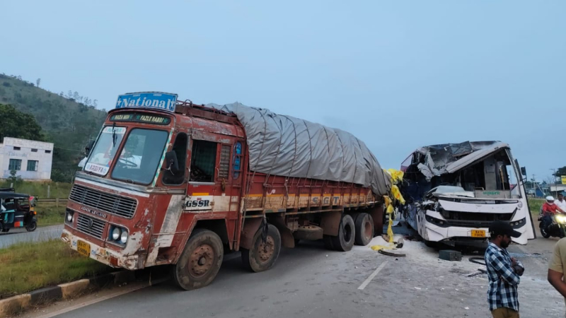 Chitradurga KSRTC Lorry Accident