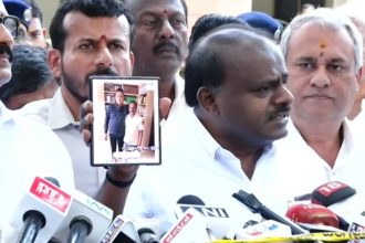 HD Kumaraswamy Releases Photo of Rowdy Sheeter Posing with Congress Leader Randeep Surjewala