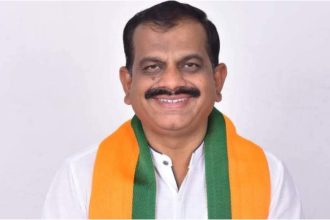 ಆಗ್ನೇಯ ಪದವೀಧರ ಕ್ಷೇತ್ರದಲ್ಲಿ ಬಿಜೆಪಿ ಸುರೇಶ್ಗೆ ಭರ್ಜರಿ ಗೆಲುವು - ನಾಲ್ಕೂ ಕ್ಷೇತ್ರ ಗೆದ್ದ ಎನ್ಡಿಎ 30 KM Suresh BJP