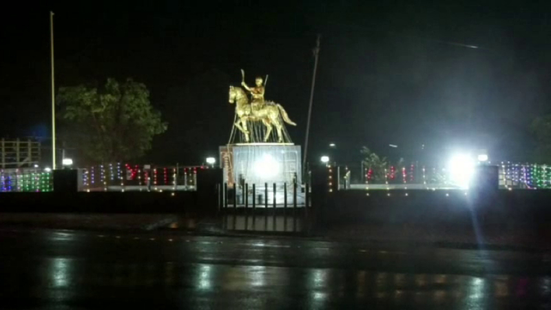 ಮಡಿಕೇರಿ ದಸರಾ ಈ ಬಾರಿ ಕಳೆಗುಂದಿದ್ದೇಕೆ? – ದೀಪಾಲಂಕಾರದ ಕೊರತೆಗೆ ಸಾರ್ವಜನಿಕರ ಅಸಮಾಧಾನ