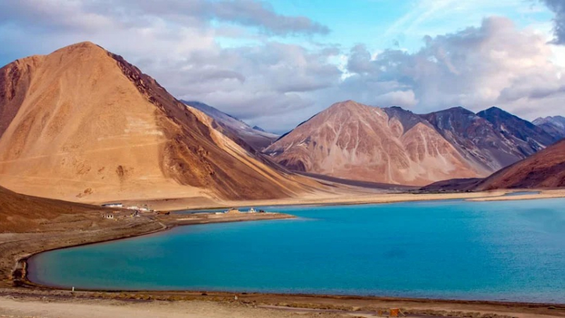 Pangong Tso lake 1