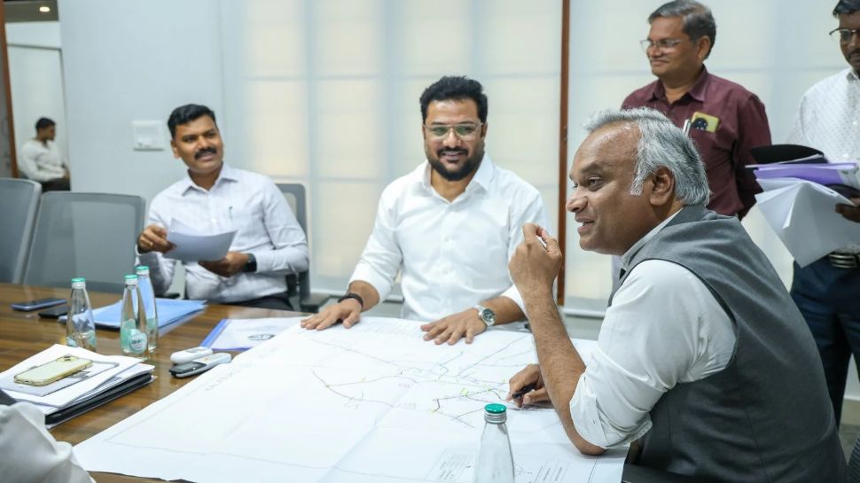 ಕಲಬುರಗಿ ನಗರದ ಪ್ರಮುಖ ರಸ್ತೆಗಳಲ್ಲಿ ಭೂಗತ ವಿದ್ಯುತ್ ಸಂಪರ್ಕ ಜಾಲ ನಿರ್ಮಾಣಕ್ಕೆ ಯೋಜನೆ: ಪ್ರಿಯಾಂಕ್ ಖರ್ಗೆ