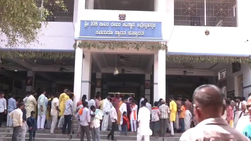 ಅಂಬಾಭವಾನಿ ಘಟಸ್ಥಾಪನೆ - ರಾಯಚೂರಿನಲ್ಲಿ ನವರಾತ್ರಿ ಉತ್ಸವಕ್ಕೆ ಅದ್ಧೂರಿ ಚಾಲನೆ 11 Raichur Dasara 3