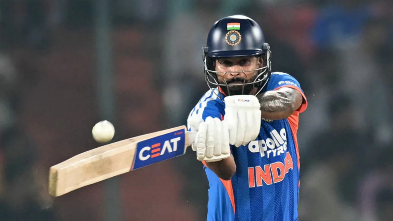 India vs West Indies 5th T20I: ಬೆಂಗಳೂರಲ್ಲಿ ಮಳೆಗೆ ಸರಣಿಯ ಅಂತಿಮ ಪಂದ್ಯ ರದ್ದು; ಟ್ರೋಫಿ ಹಂಚಿಕೊಂಡ ತಂಡಗಳು