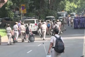 delhi jantar mantar protest section 163 in force 11 metro stations closed traffic curbs announced 1