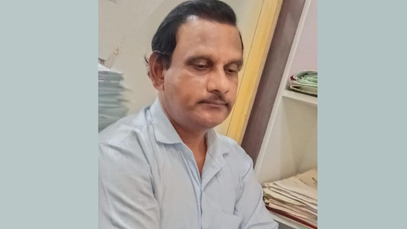 ತುಮಕೂರು ಡಿಸಿ ಕಚೇರಿ ಮೇಲೆ ‘ಲೋಕಾ’ ದಾಳಿ; ​ಲಂಚ ಪಡೆಯುತ್ತಿದ್ದ ಕಂದಾಯ ಇಲಾಖೆ ಕಚೇರಿ ಸಹಾಯಕ ಬಲೆಗೆ
