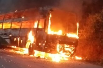 moving private bus caught fire in sagar passenger are safe 1